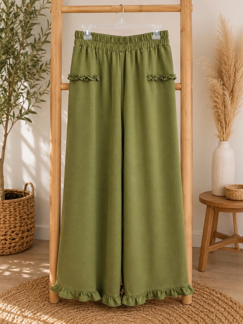 Umgee Olive Green Wide-Leg Ruffle Hem Pants Sz S waist 16’ inseam 29’